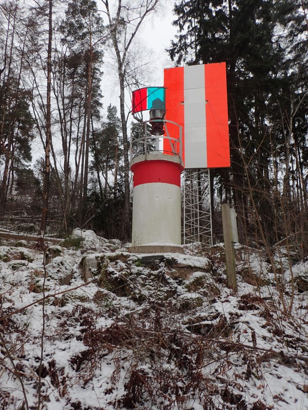 Betongkur Botten, före Bild på fyr