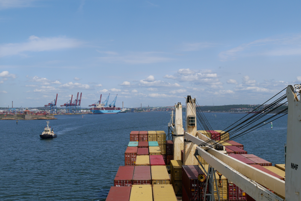 Fartyg anlöper till Göteborgs hamn Fartyg anlöper till Göteborgs hamn